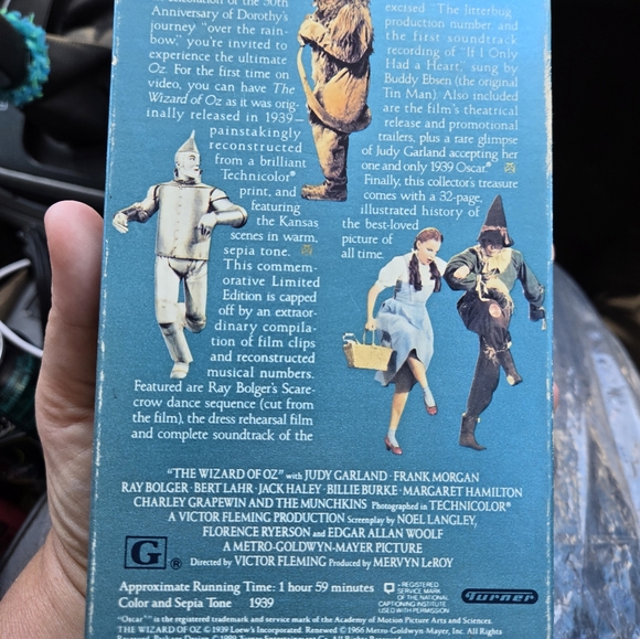 50th anniversary wizard of oz vhs with booklet - Picture 3 of 5